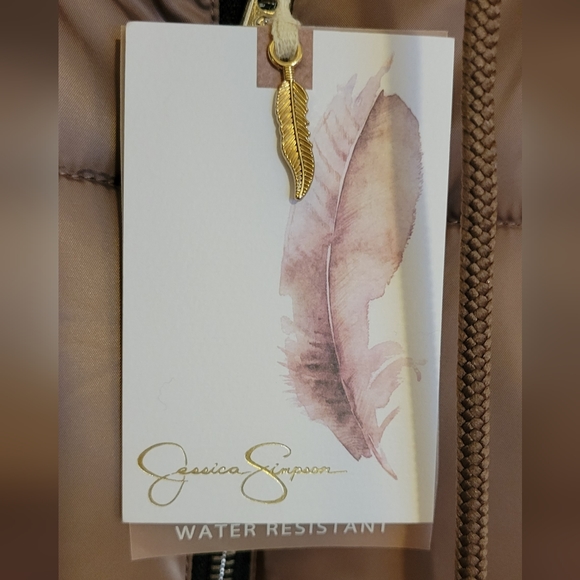 Woman's Winter Jacket - Picture 2 of 3